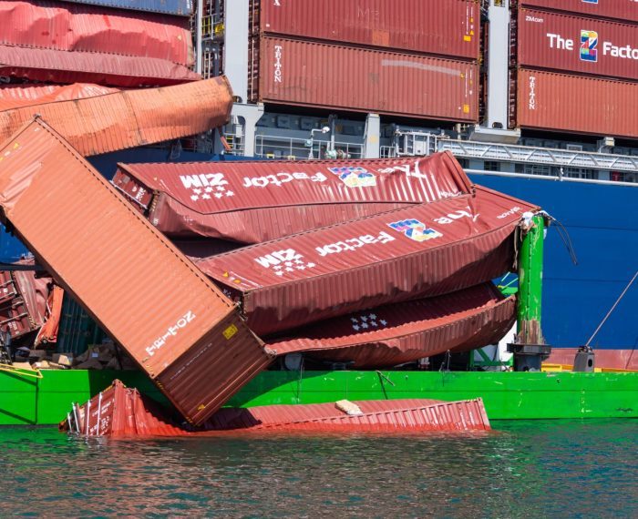 Container1 700x570